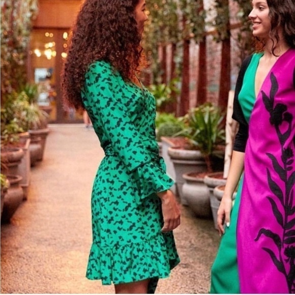 TANYA TAYLOR Wrap Dress Green Silk Leopard Print Ruffle Trim 3/4 Long Sleeves 4 - Picture 3 of 12